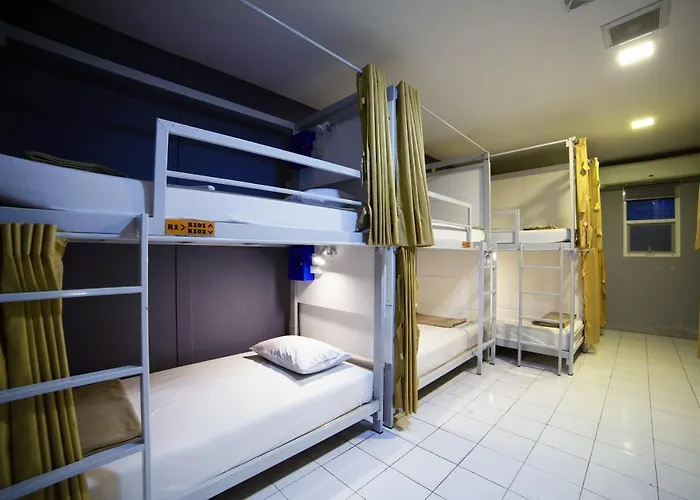 Meet & Meet Hotel 2*